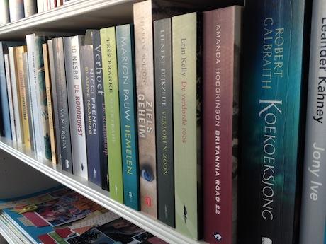 Boekenkast plank met boeken